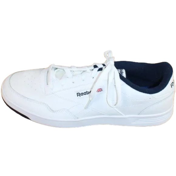 Like New Reebok Classic White Collegiate Low Profile Leather Athletic Shoe, 11.5 - Picture 5 of 9